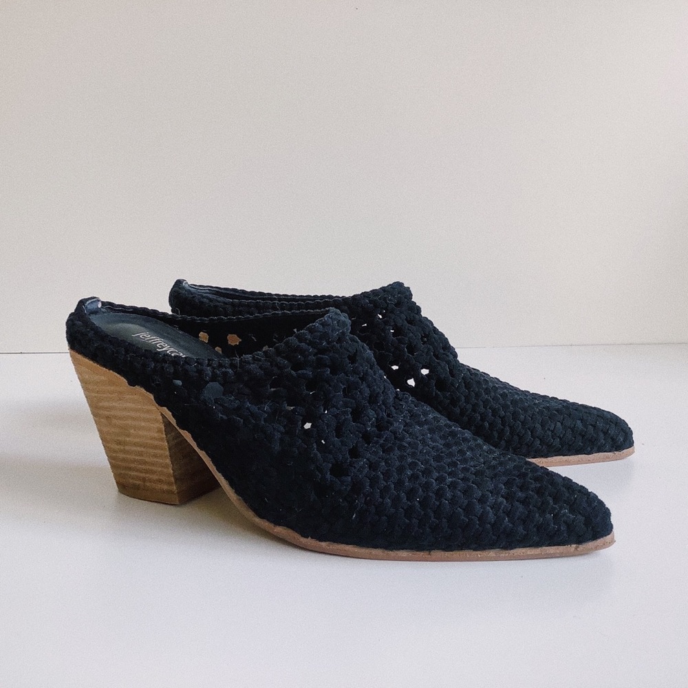 Jeffrey Campbell Waverly Mule pointed toe sandal